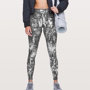 lululemon silver foil wunder unders